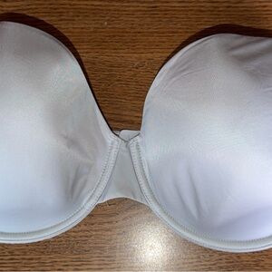 Victoria's Secret White Strapless Molded Cup Bra